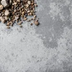 הכירו את הטכניקה החדשנית שמצמצמת את טביעת הרגל הפחמנית של הבטון ללא שימוש בלבנים או מלט, לשיפור בר קיימא וידידותי לסביבה.