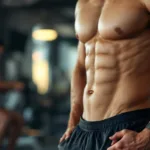 מומחה כושר מסביר מדוע שומן הבטן נשאר גם לאחר אימון ואיך ניתן להתמודד איתו בצורה יעילה.